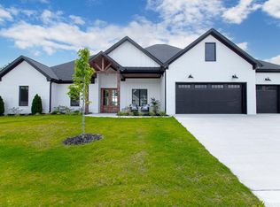 4917 Lake Vista Dr, Benton, AR 72019