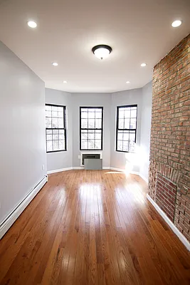 Rented by Crosstown Apartments NYC | media 6