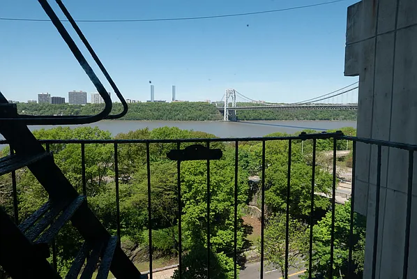 Rented by Urban Real Estate Property Group Inc | media 2