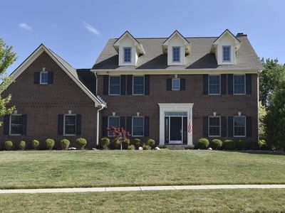 613 Walnut Woods Dr, Greenwood, IN, 46142