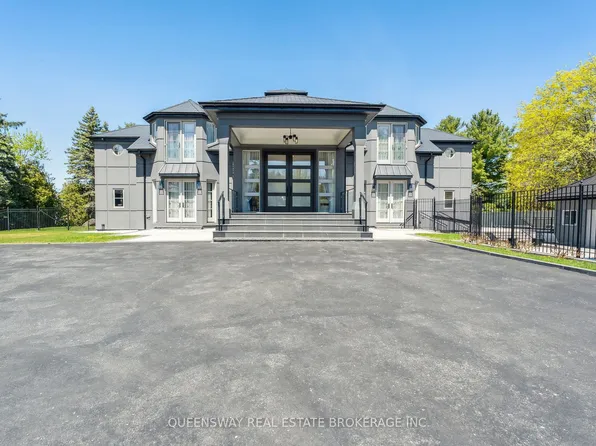 36 Pioneer Trl, Barrie, ON L4N 0T8