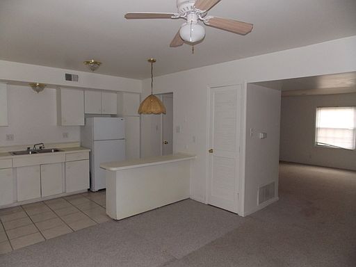 4th image of 5710 Maplewood Dr