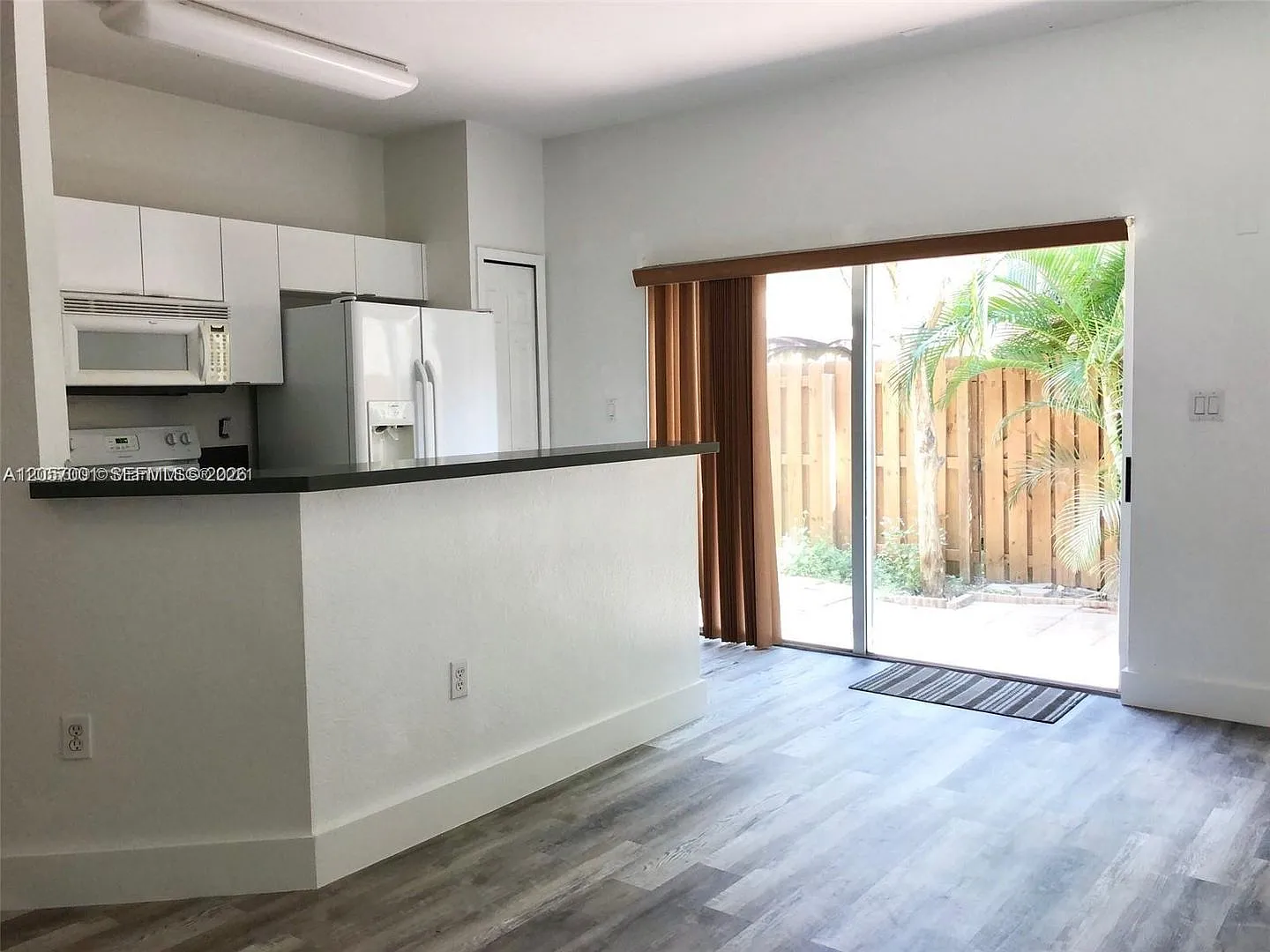 8527 NW 108th Avenue 441, Doral, FL 33178 — Photo 3
