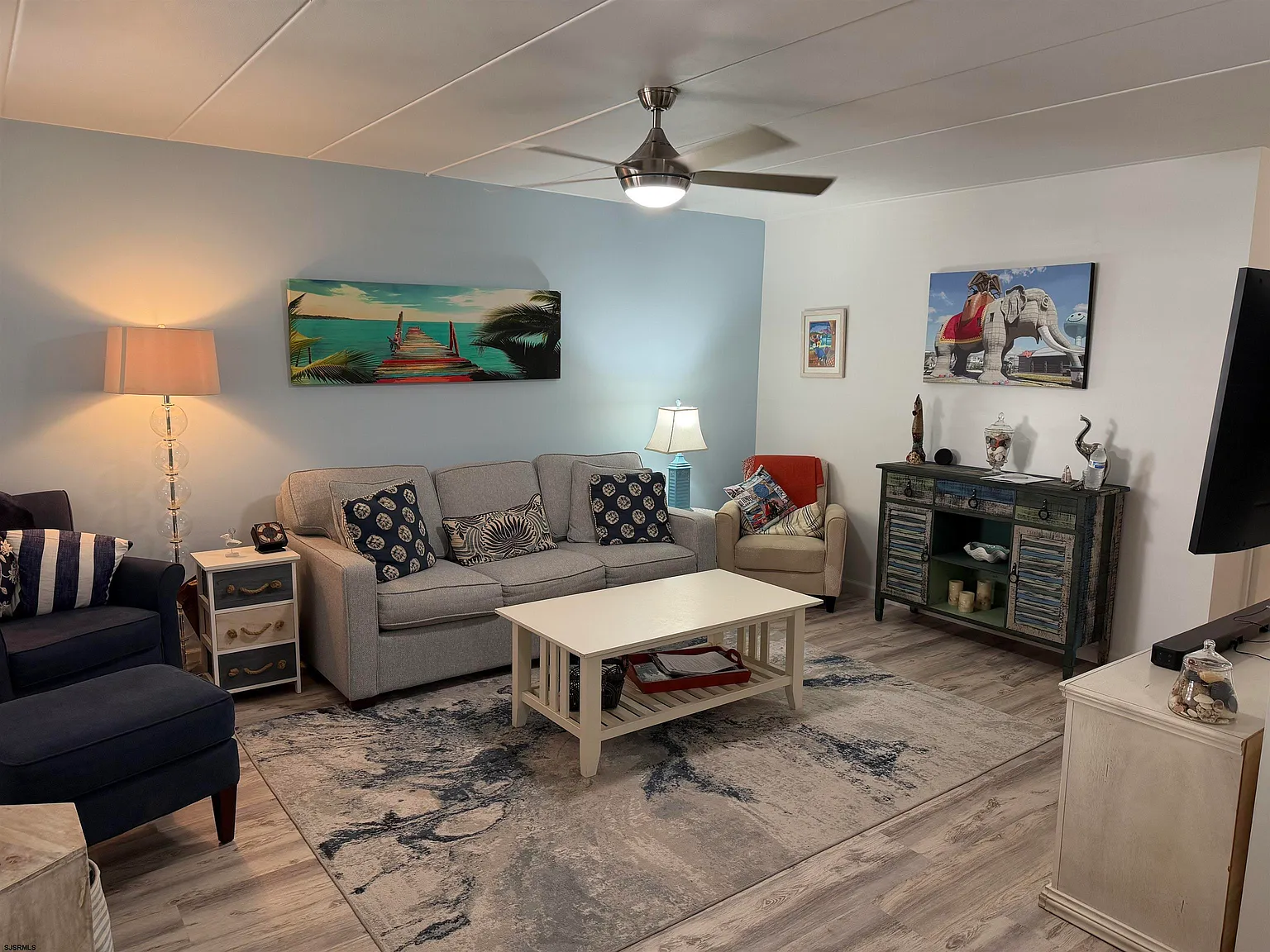 2 bed, 1.5 bath, $1,650 — Photo 2