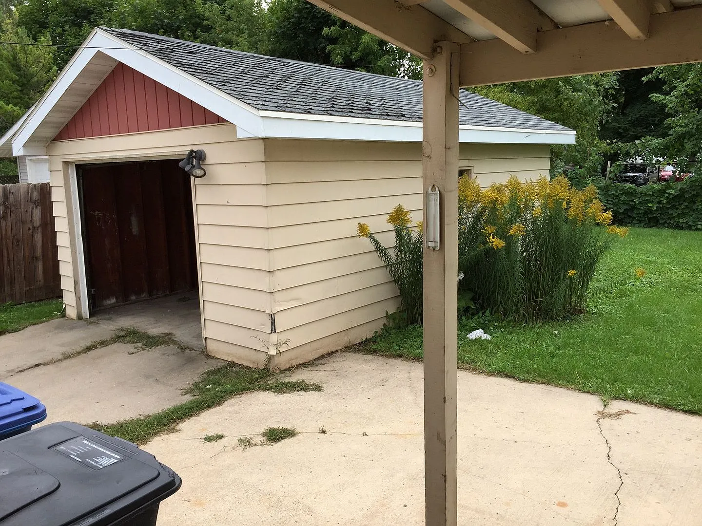 Vine, 751 — Photo 1