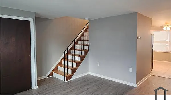 1300 Mantle St — Photo 5