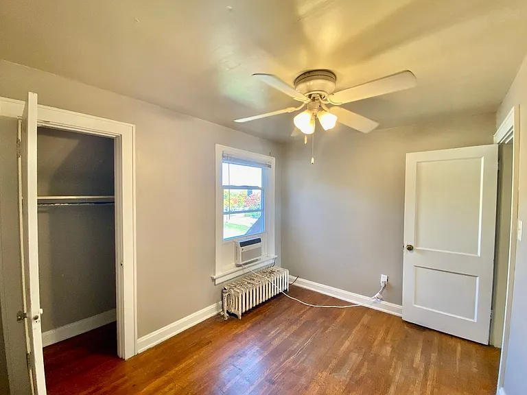 1025 Dana Ave Apts — Photo 15