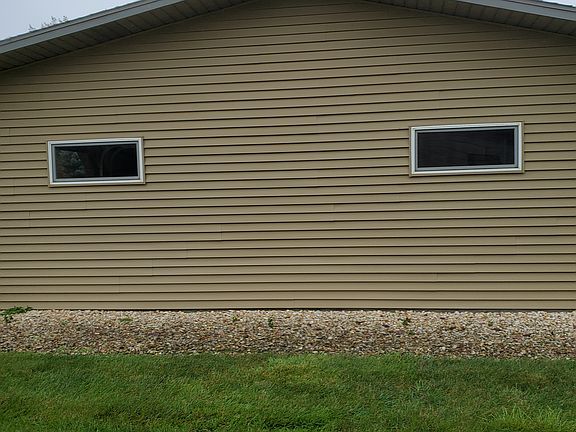 3rd image of 619 Southview Dr