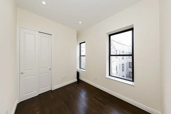 Rented by Avenues Real Estate | media 23