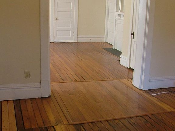2nd image of 411 E Maxwell St #1