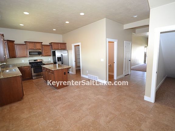 4th image of 117 E River Bend Rd Unit 27