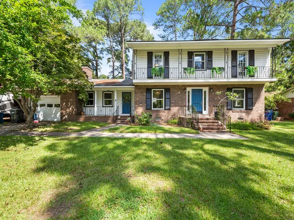 3340 Jura Dr, Fayetteville, NC 28303