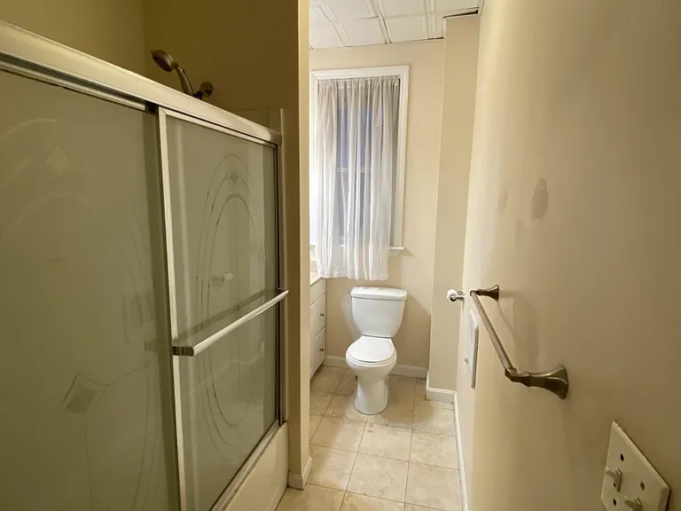 869 Beacon St #4 — Photo 9