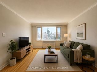 82 Lanark Ave FLOOR 2, Toronto, ON M6E2G4