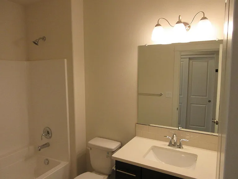 2856 Huettl Ln — Photo 13