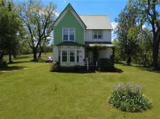 306 S College St, Huntsville, AR 72740