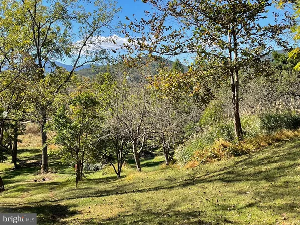 Tiger Valley Rd, Washington, VA 22747