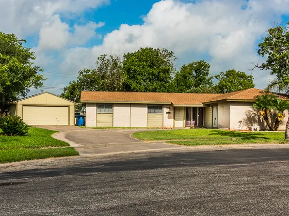 1107 Orion Dr, Portland, TX 78374