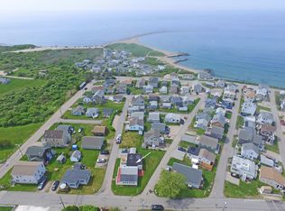 1 Hoberg St, Narragansett, RI 02882