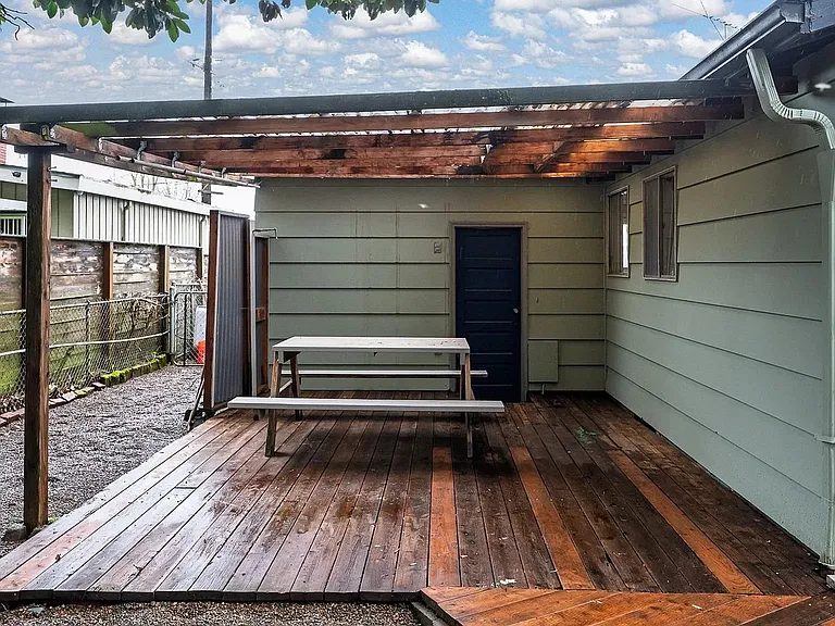 3660 NE Lombard St — Photo 19