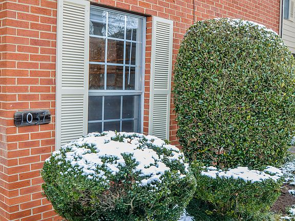 3rd image of 7914 Gleason Dr APT 1037