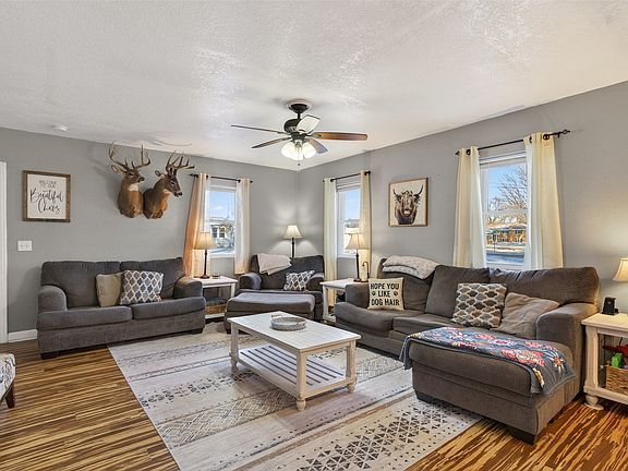 5th image of 103 Park Ave NE