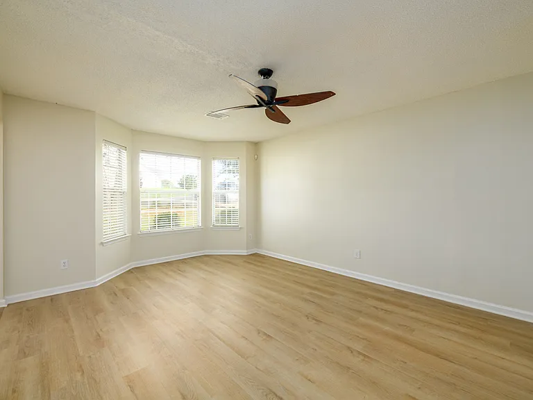 4827 Snap Creek Ln — Photo 7