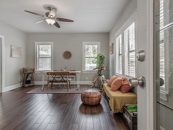 4th image of 805 E Osborne Ave