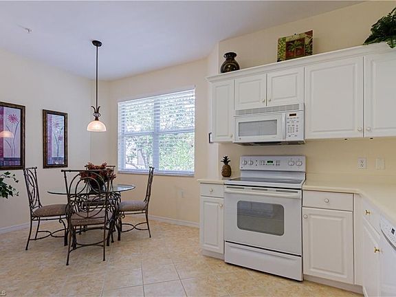 3rd image of 3985 Bishopwood Ct E Unit 201