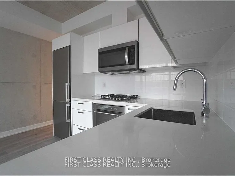 55 Ontario St #413 — Photo 4