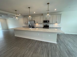 2709 Duvall Ridge Rd, Hyattsville, MD 20785