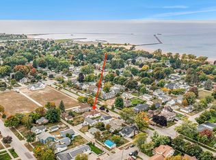416 N Gaylord Ave, Ludington, MI 49431
