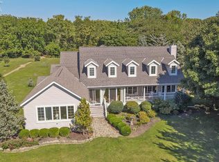 609 W Lakeshore Dr, Kelleys Island, OH 43438