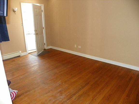 3rd image of 327 N Princeton Ave APT 2