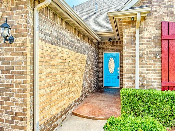 3rd image of 4724 Millstone Dr