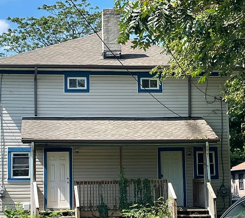 812-814 Westwood Ave