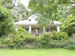 75 Valley Dr, Atlantic Highlands, NJ 07716