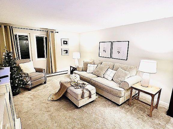 2nd image of 685 Idlewood Blvd