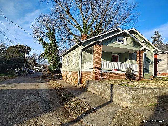 330 Marshall Ter — Photo 3
