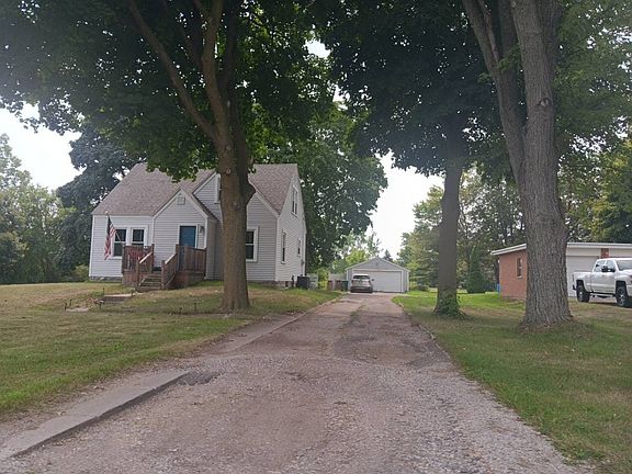 2nd image of 2586 Midland Rd
