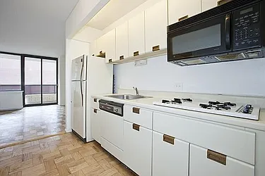 Rented by RELO REDAC INC.