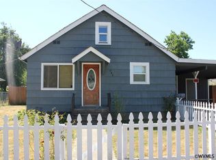 940 14th Ave, Sweet Home, OR 97386