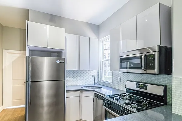 Rented by MNS | media 11