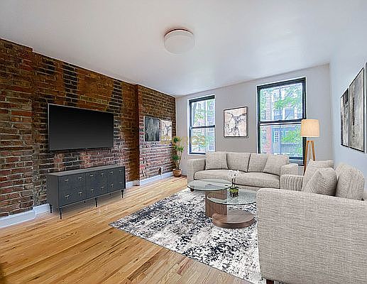 1st image of 510 E 11th St APT 3