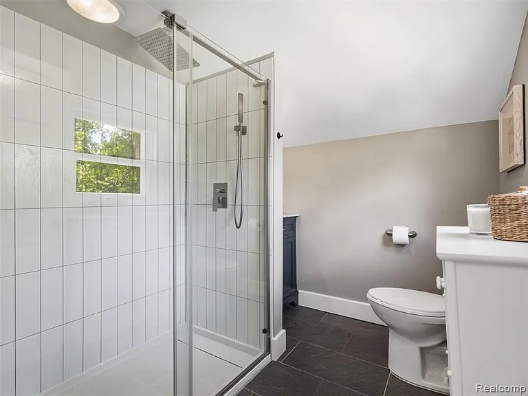 626 Kayser Ave — Photo 18