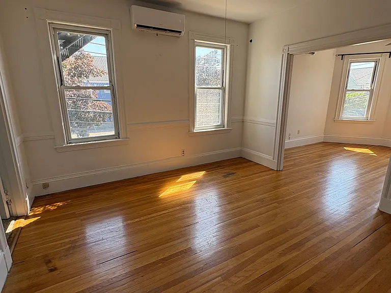 32 Etna St #2 — Photo 5