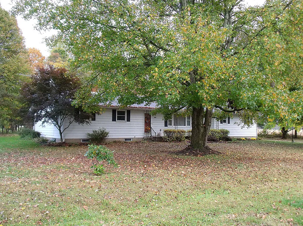 5710 Mason Dr SE photo 1
