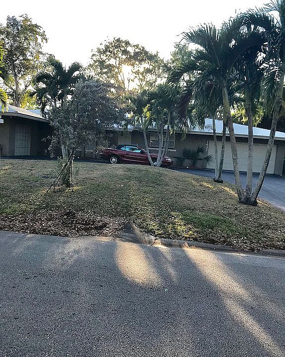 1st image of 1430 1432 Nw 93rd Ter