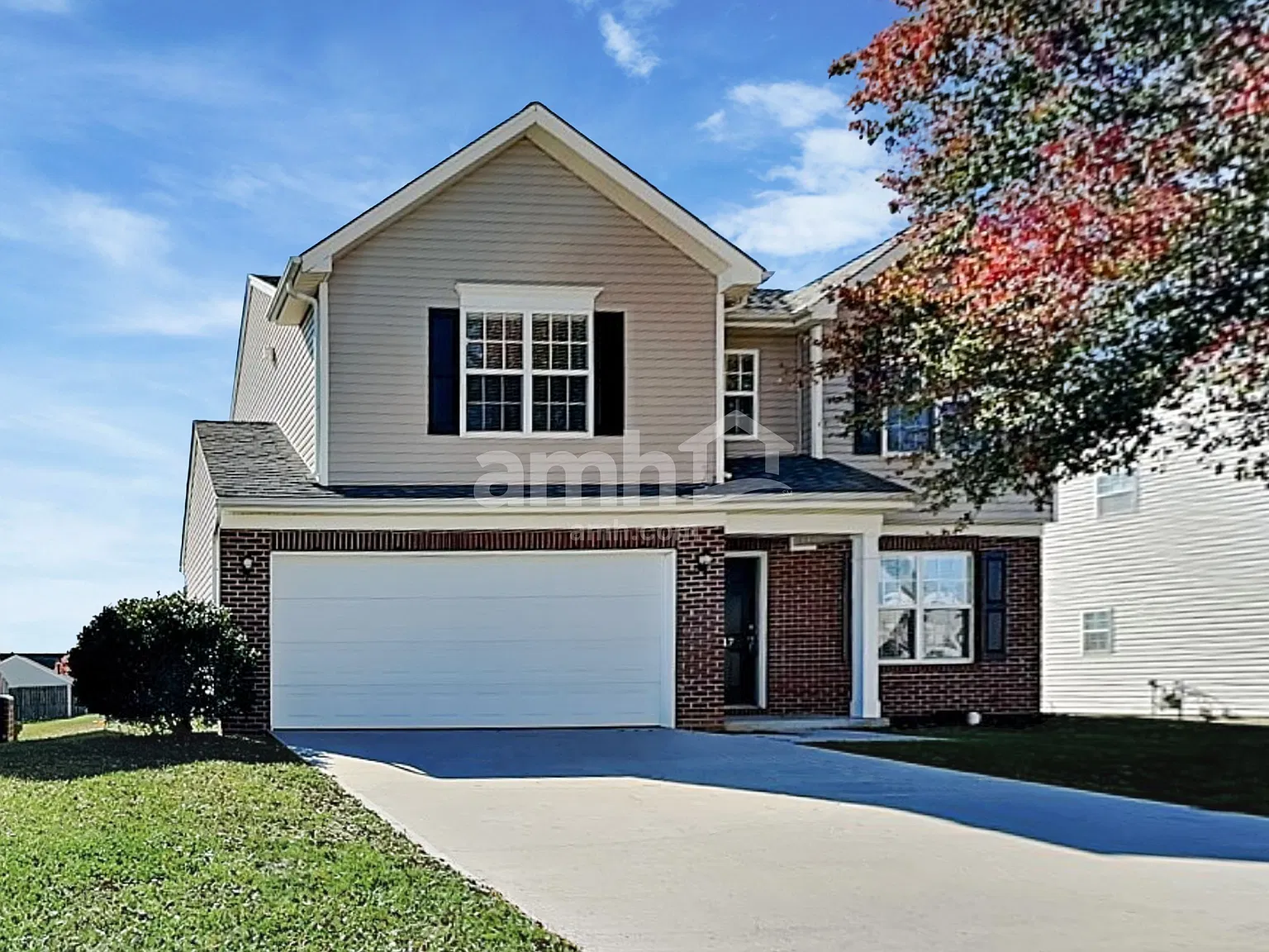 3 bed, 2.5 bath, 1694 sqft, $2,005 — Photo 1