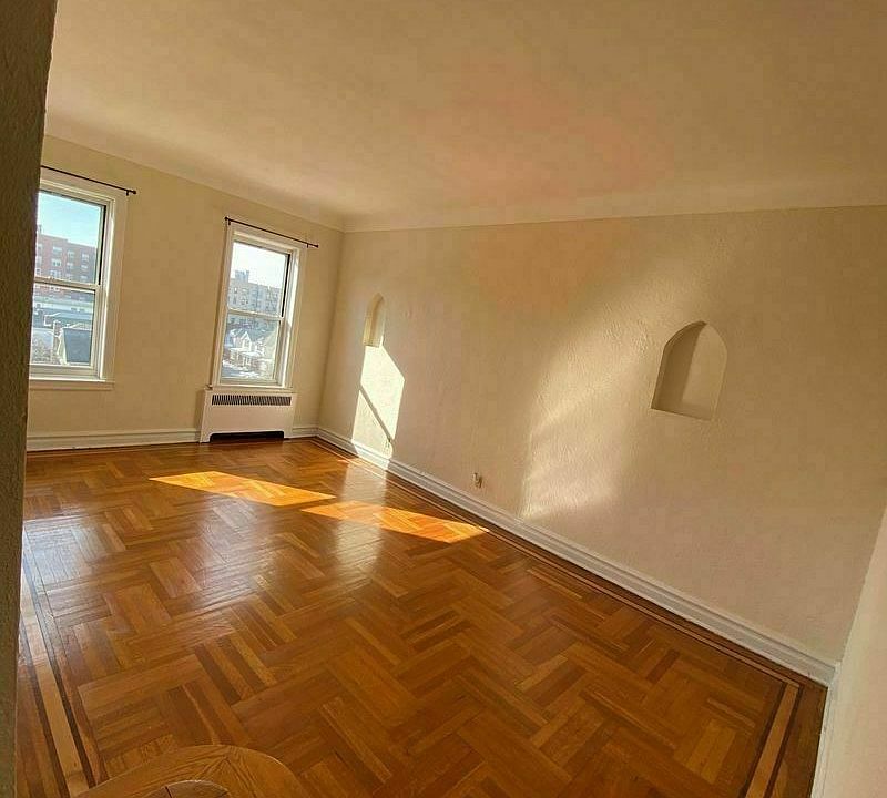2nd image of 210 Marine Ave #E16